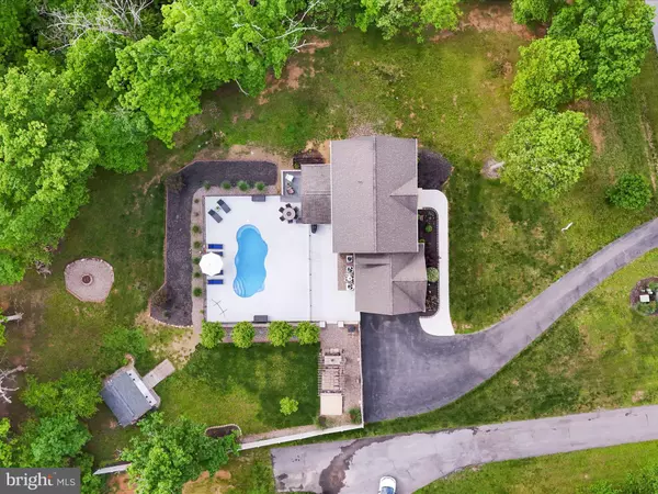 Ridgeley, WV 26753,287 N LAKEWOOD