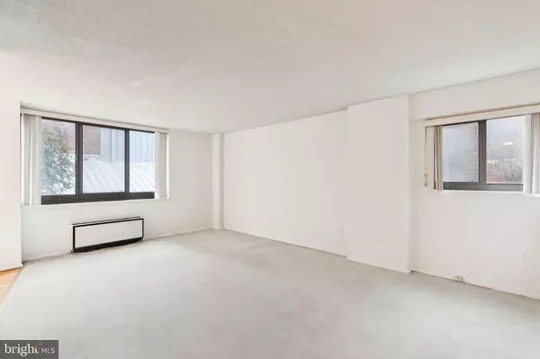 Philadelphia, PA 19102,1420 LOCUST ST #6Q