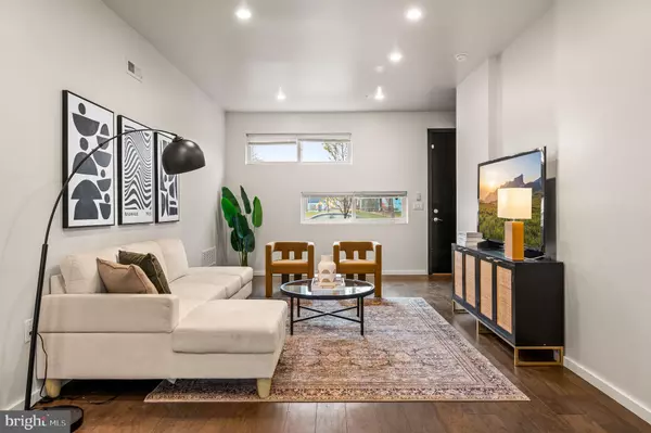 529 W JEFFERSON ST, Philadelphia, PA 19122