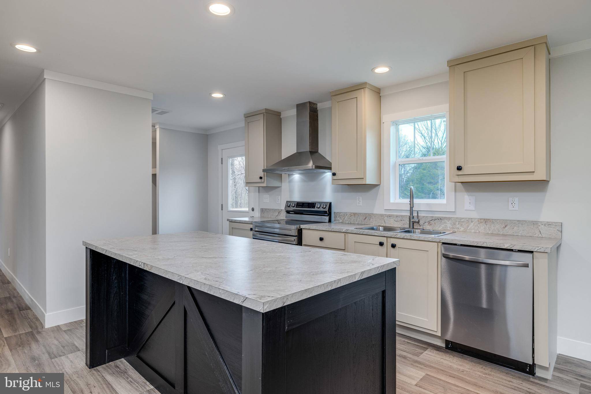 Elkton, VA 22827,17510 MT PLEASANT RD