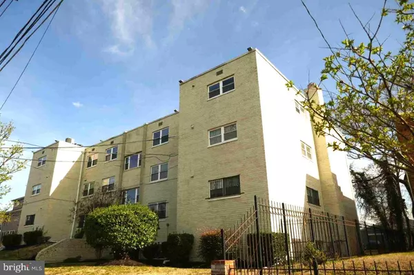 Washington, DC 20019,4810 QUARLES ST NE #103