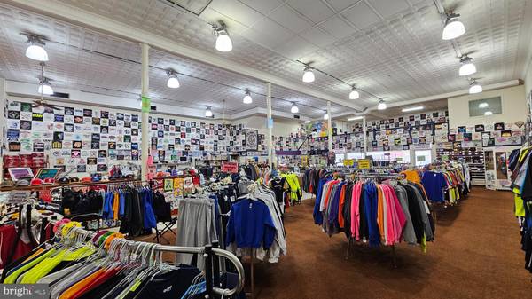 55 W MAIN ST, Waynesboro, PA 17268