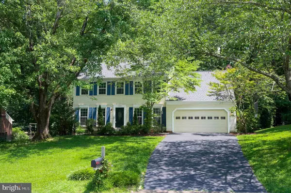 12161 DARNLEY RD, Woodbridge, VA 22192