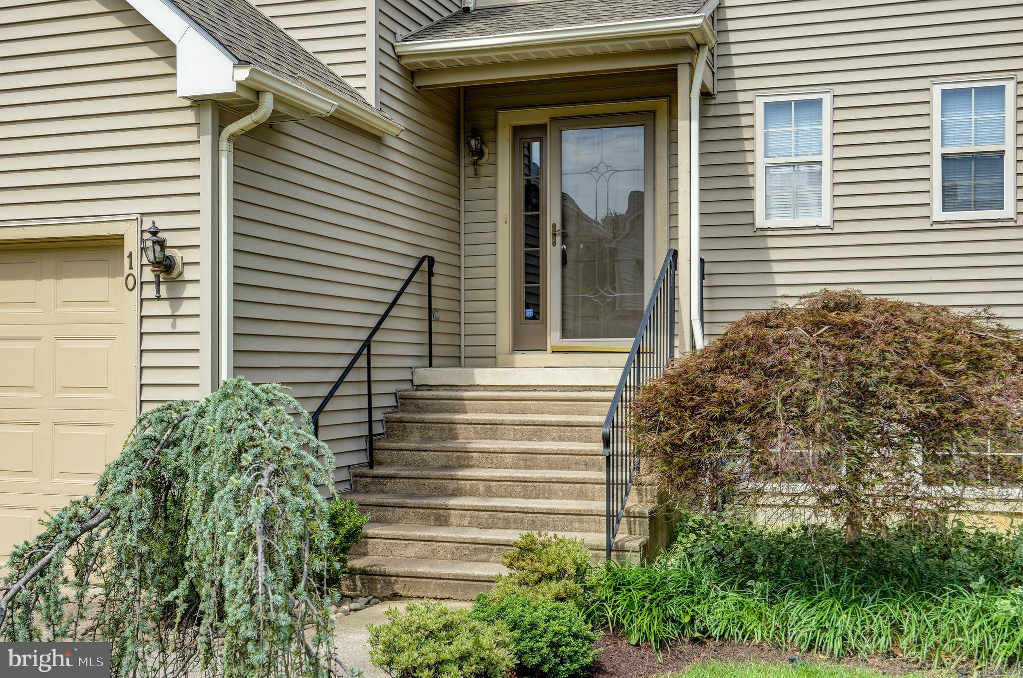 Delran, NJ 08075,10 BEECHCROP CT
