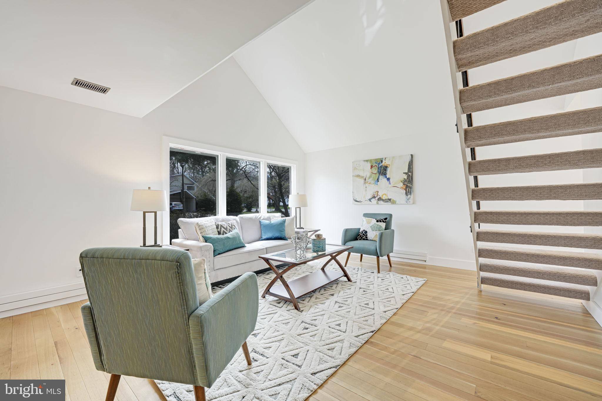 Arlington, VA 22205,6353 12TH ST N