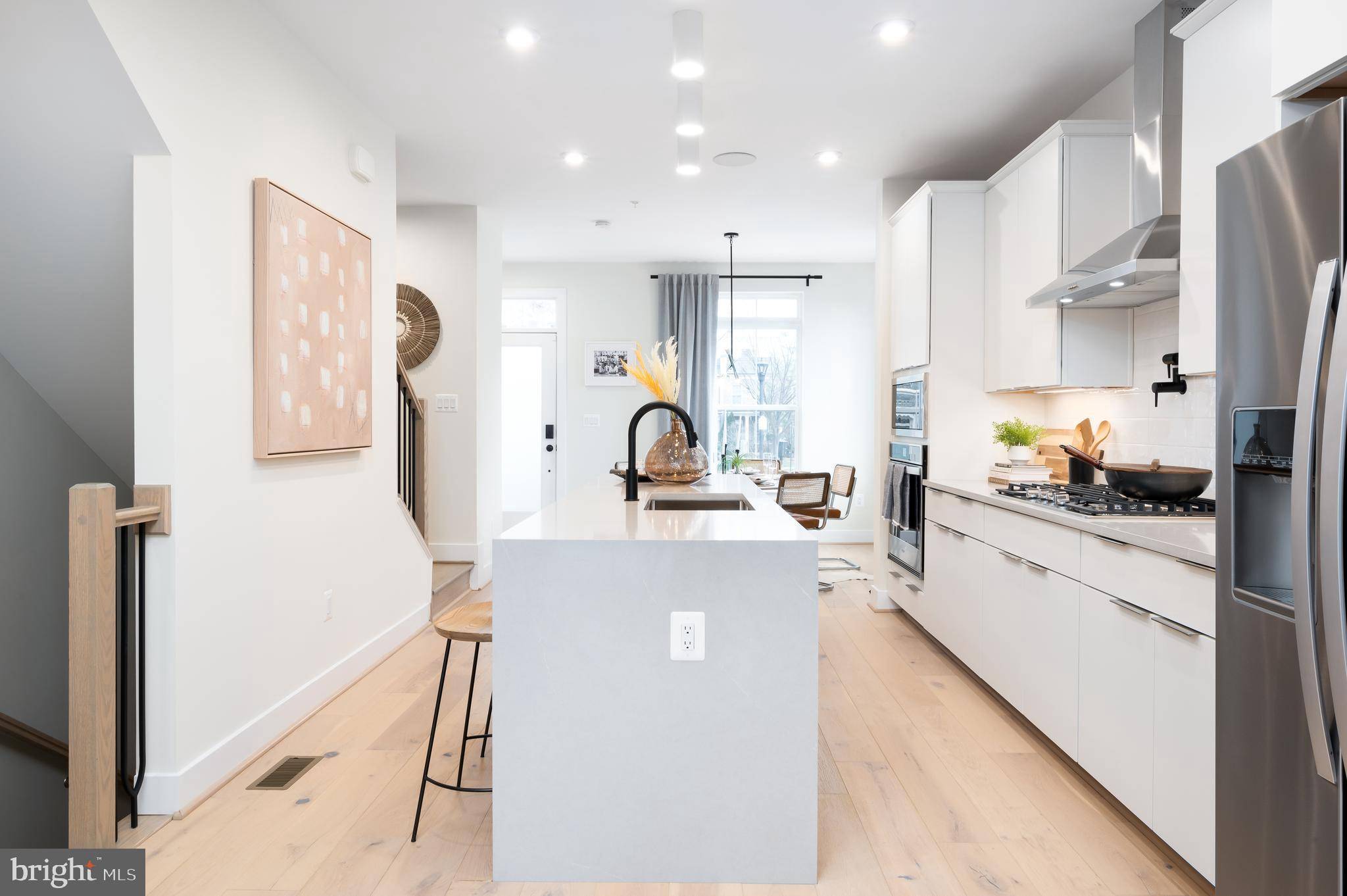 441 HOLMWOOD DR NE,  Washington,  DC 20017