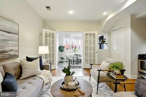1606 ISHERWOOD ST NE #2, Washington, DC 20002