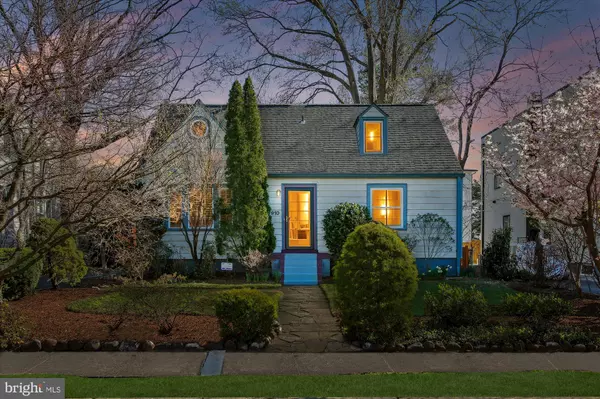 Arlington, VA 22202,910 17TH ST S