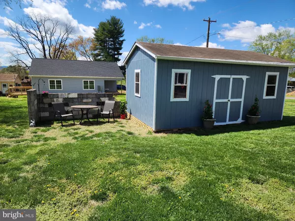 Luray, VA 22835,402 LURAY AVE