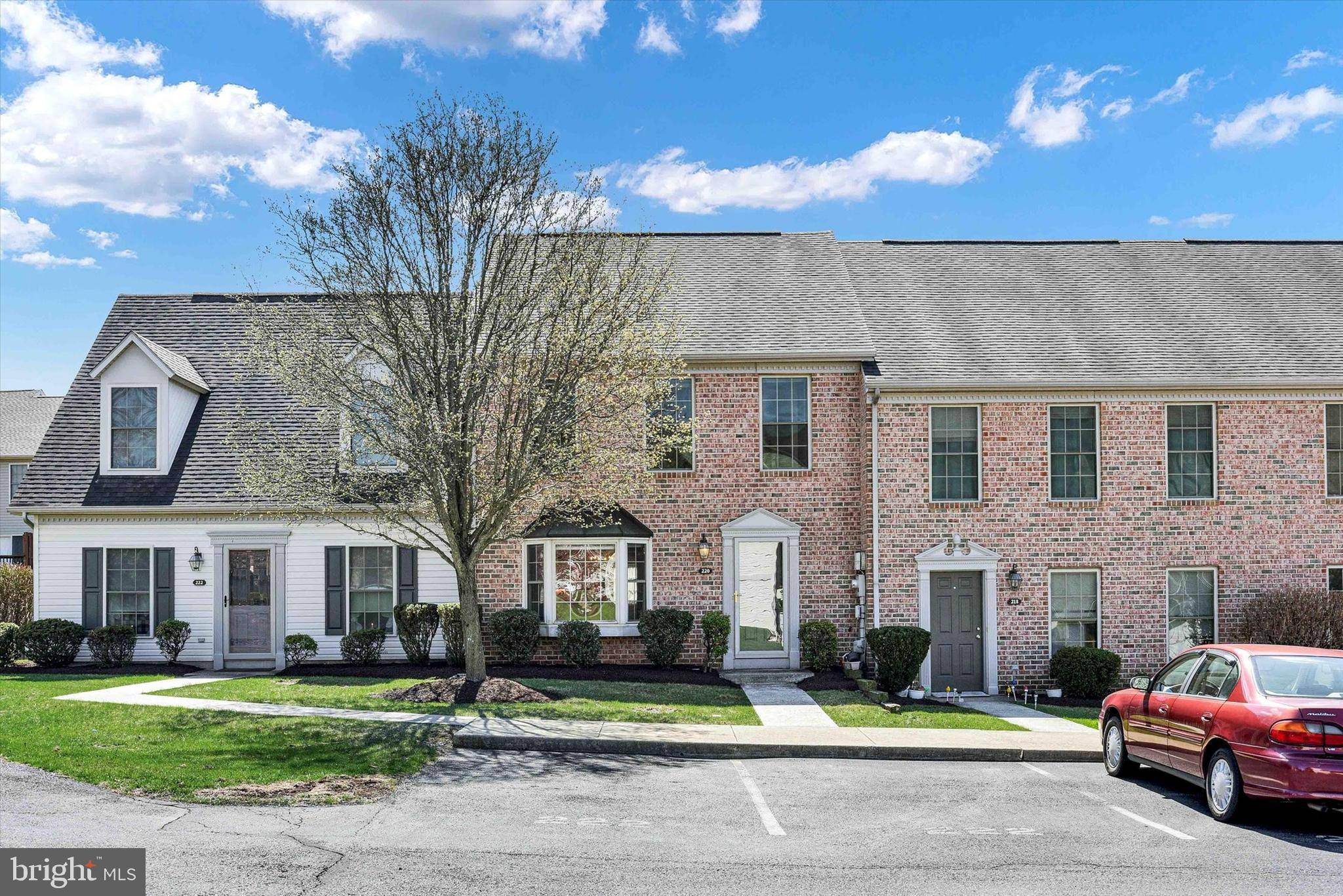 220 SADDLE RIDGE DR, Harrisburg, PA 17110