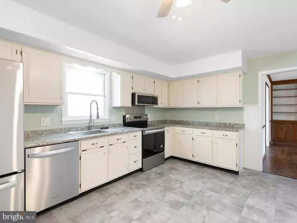 Bear, DE 19701,666 CLIFTON DR