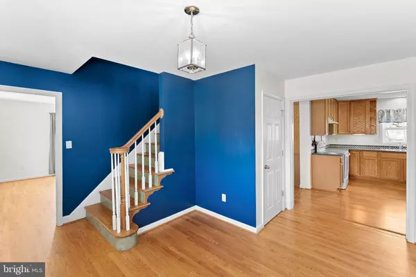 Manassas, VA 20111,7408 LAKE DR