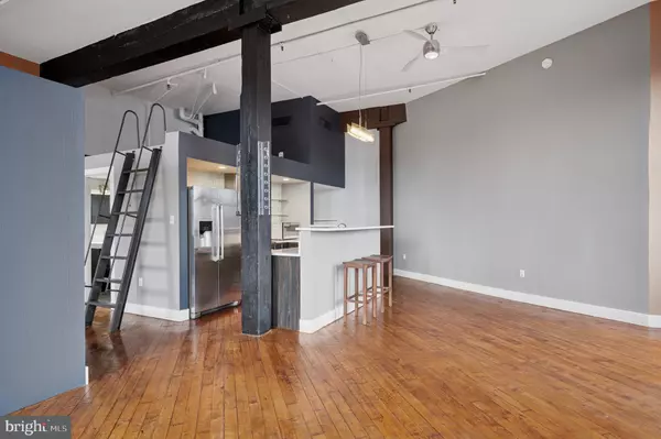Philadelphia, PA 19123,428-40 N 13TH ST #5C