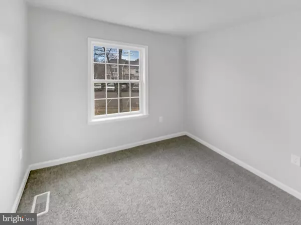 Dumfries, VA 22025,5145 SPRING BRANCH BLVD