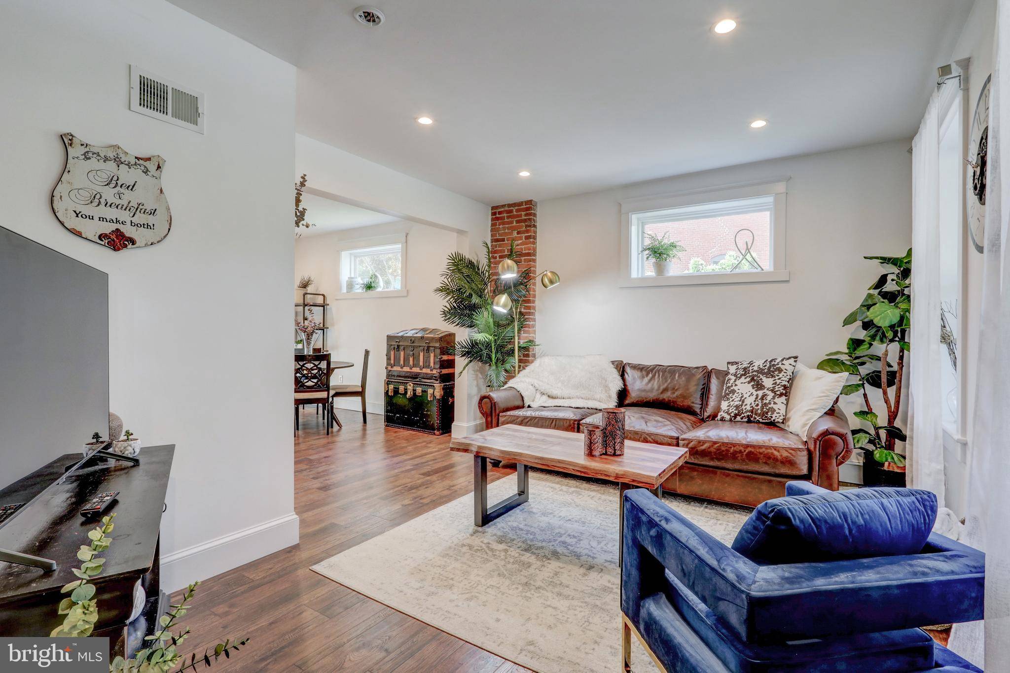 Lancaster, PA 17602,354 NEW HOLLAND AVE