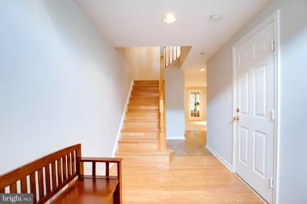 Centreville, VA 20120,5909 RINARD DR