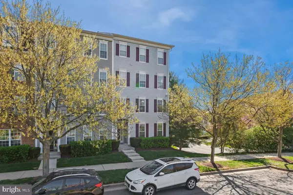 Gaithersburg, MD 20878,688 ORCHARD RIDGE DR #100