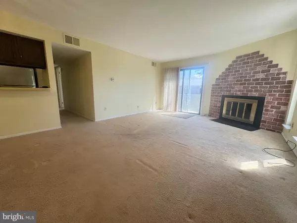 Maple Shade, NJ 08052,25 CHURCH RD UNIT #184