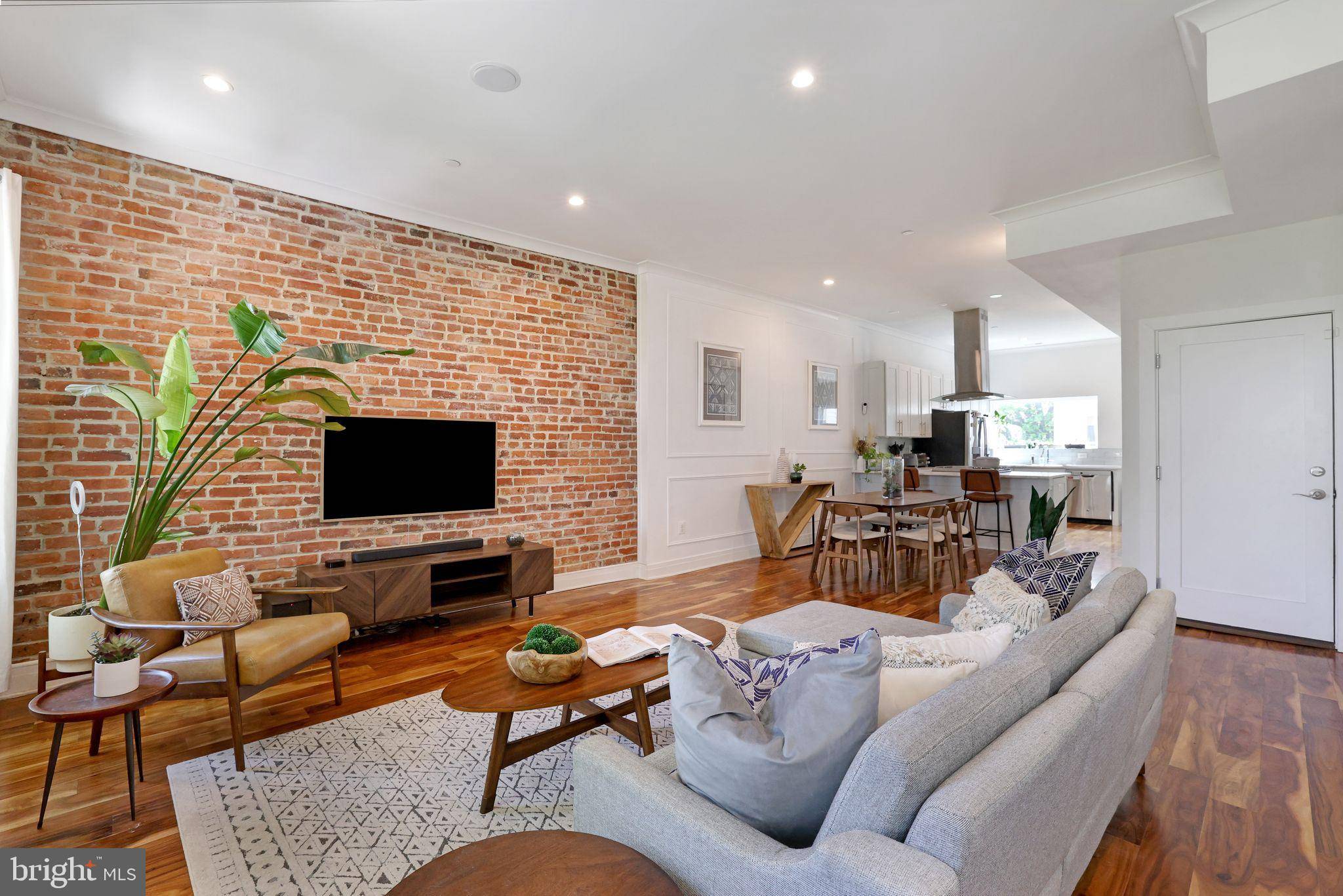 Washington, DC 20001,46 CHANNING ST NW #2