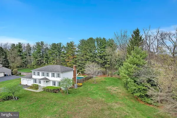 Princeton Junction, NJ 08550,7 BRAEMAR DR