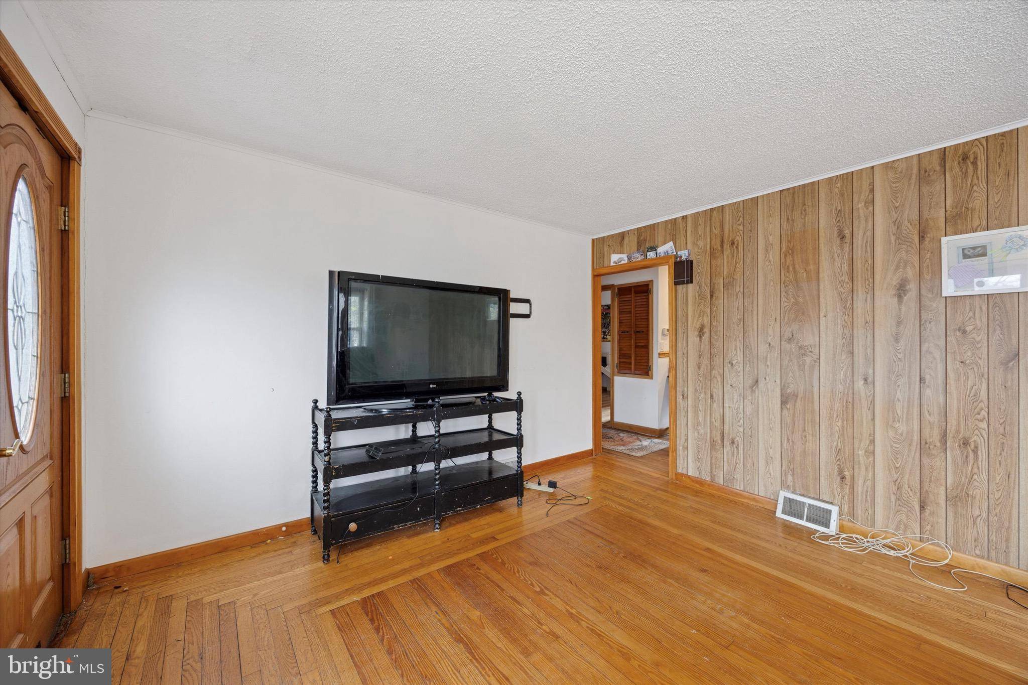 Aston, PA 19014,4621 ASTON MILLS RD