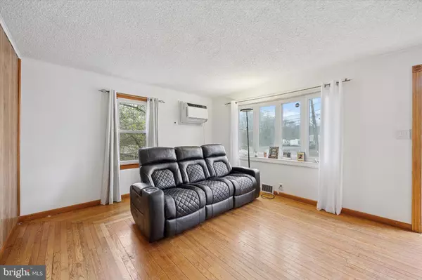 Aston, PA 19014,4621 ASTON MILLS RD