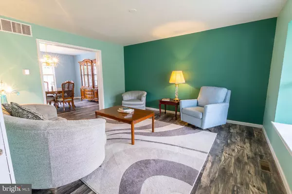 Sewell, NJ 08080,18 DEERFIELD CIR