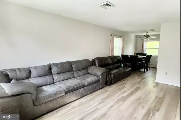 Woodbridge, VA 22191,13430 FOREST GLEN RD