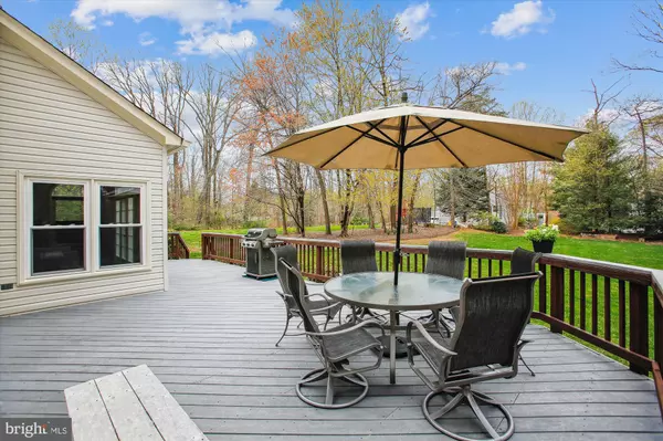 Oakton, VA 22124,12020 HAMDEN CT