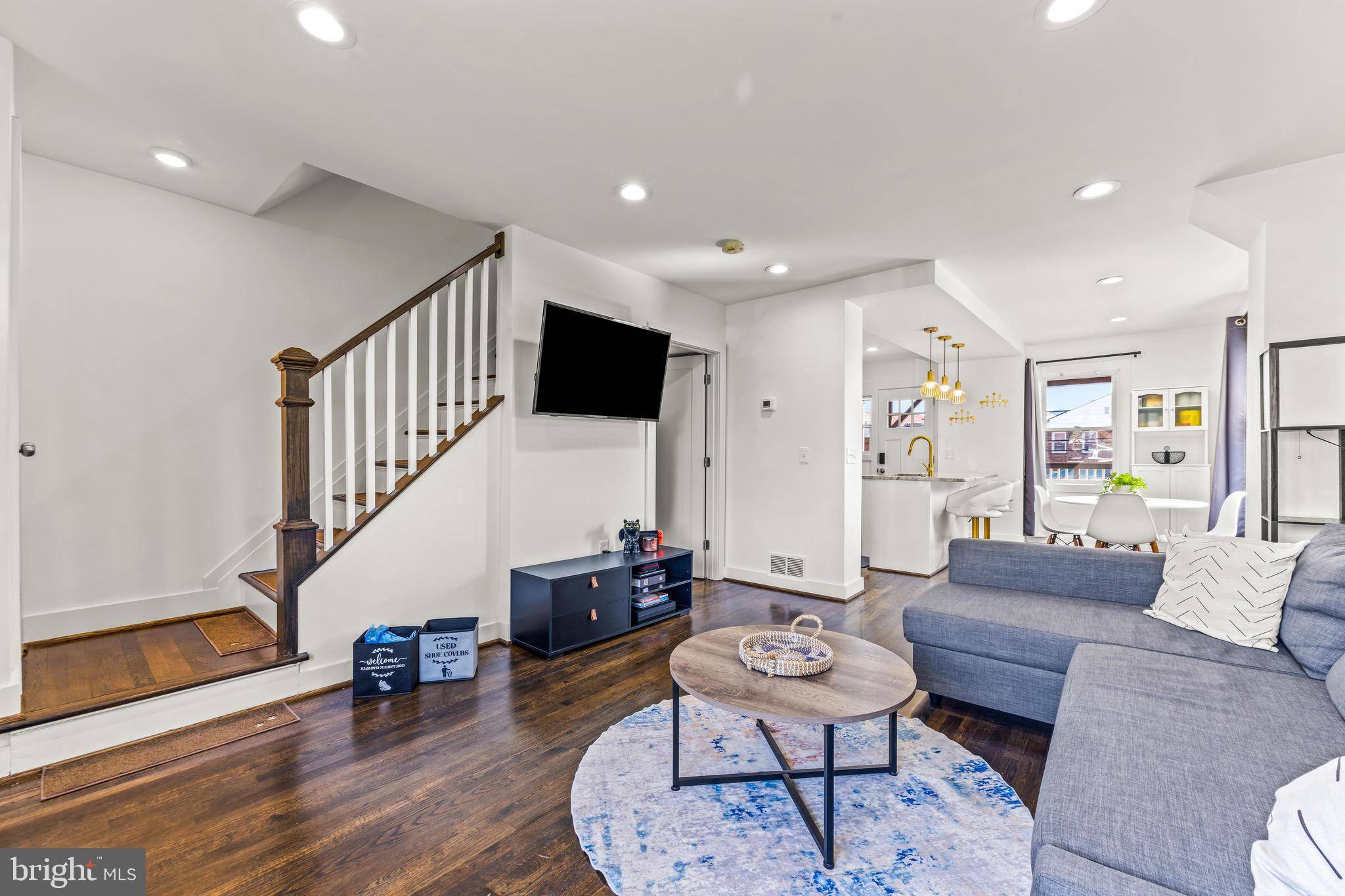 Baltimore, MD 21229,57 UPMANOR RD
