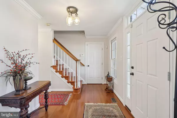 Fairfax Station, VA 22039,8519 CENTURY OAK CT