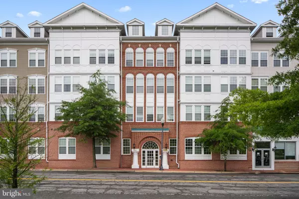 Alexandria, VA 22304,191 SOMERVELLE ST #101