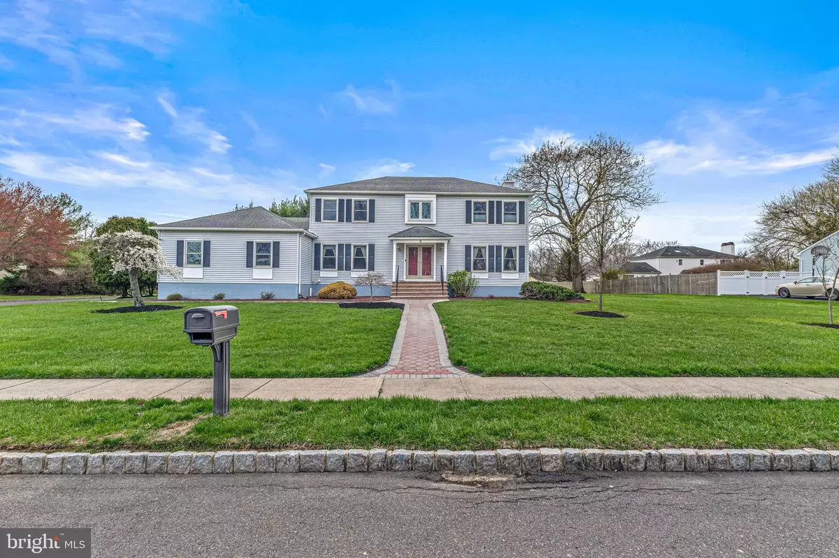 North Brunswick, NJ 08902,8 SILVER HOLW