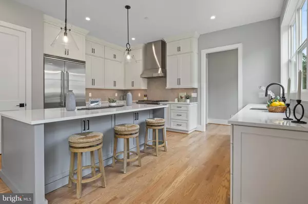 Kensington, MD 20895,10306 GREENFIELD ST