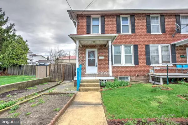 New Holland, PA 17557,13 S CUSTER AVE