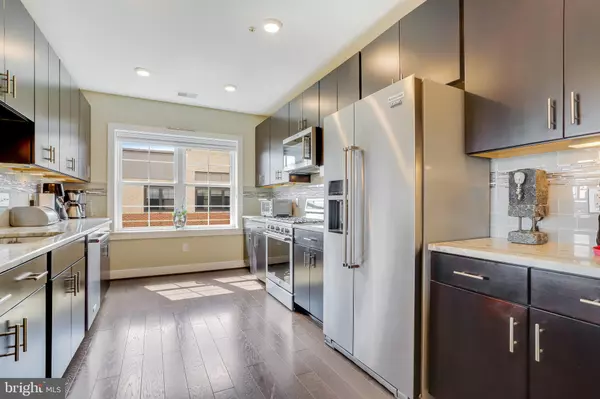 Fairfax, VA 22031,2905 BLEEKER ST #4-405