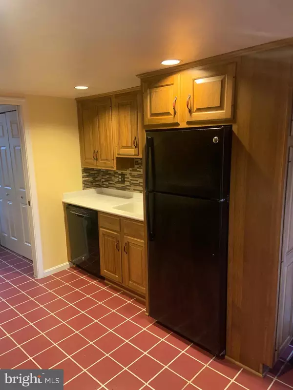 Mechanicsburg, PA 17050,6325 STANFORD CT