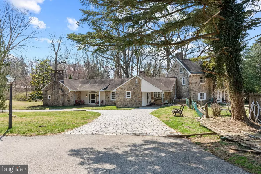 2141 PAPER MILL RD, Huntingdon Valley, PA 19006