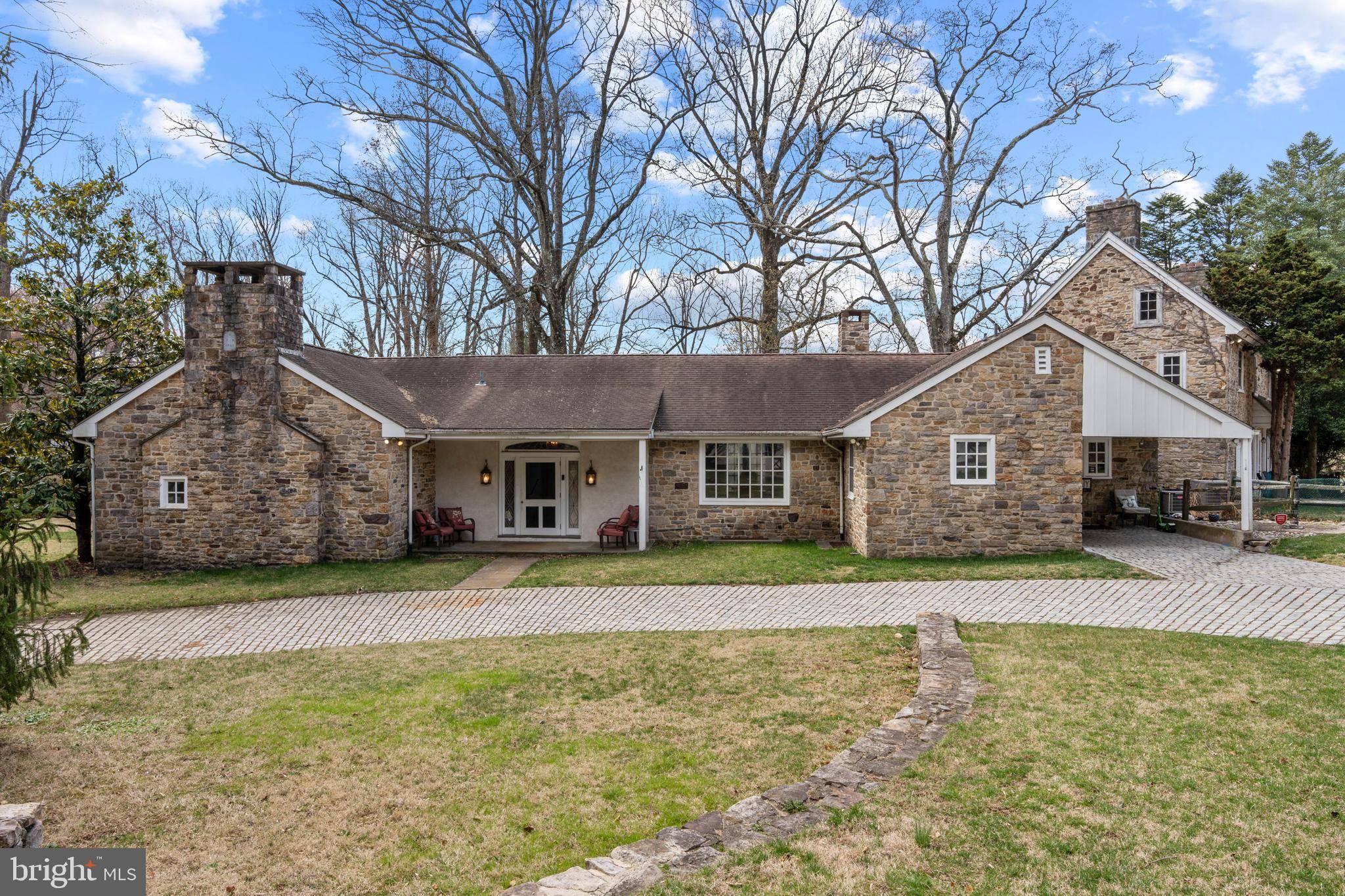 Huntingdon Valley, PA 19006,2141 PAPER MILL RD