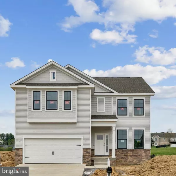 52 AVONWOODS DR, Staunton, VA 24401
