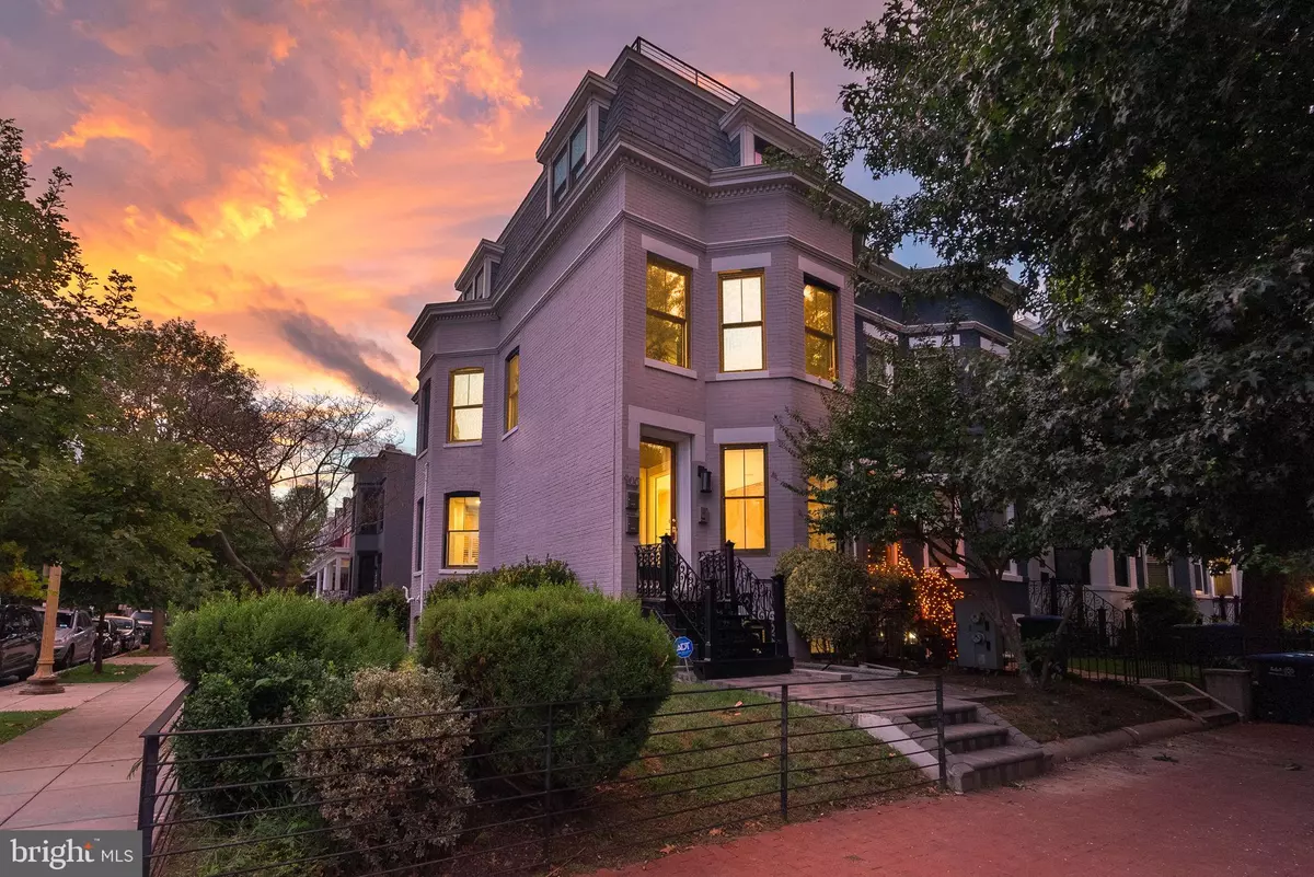 Washington, DC 20002,900 11TH ST NE #1
