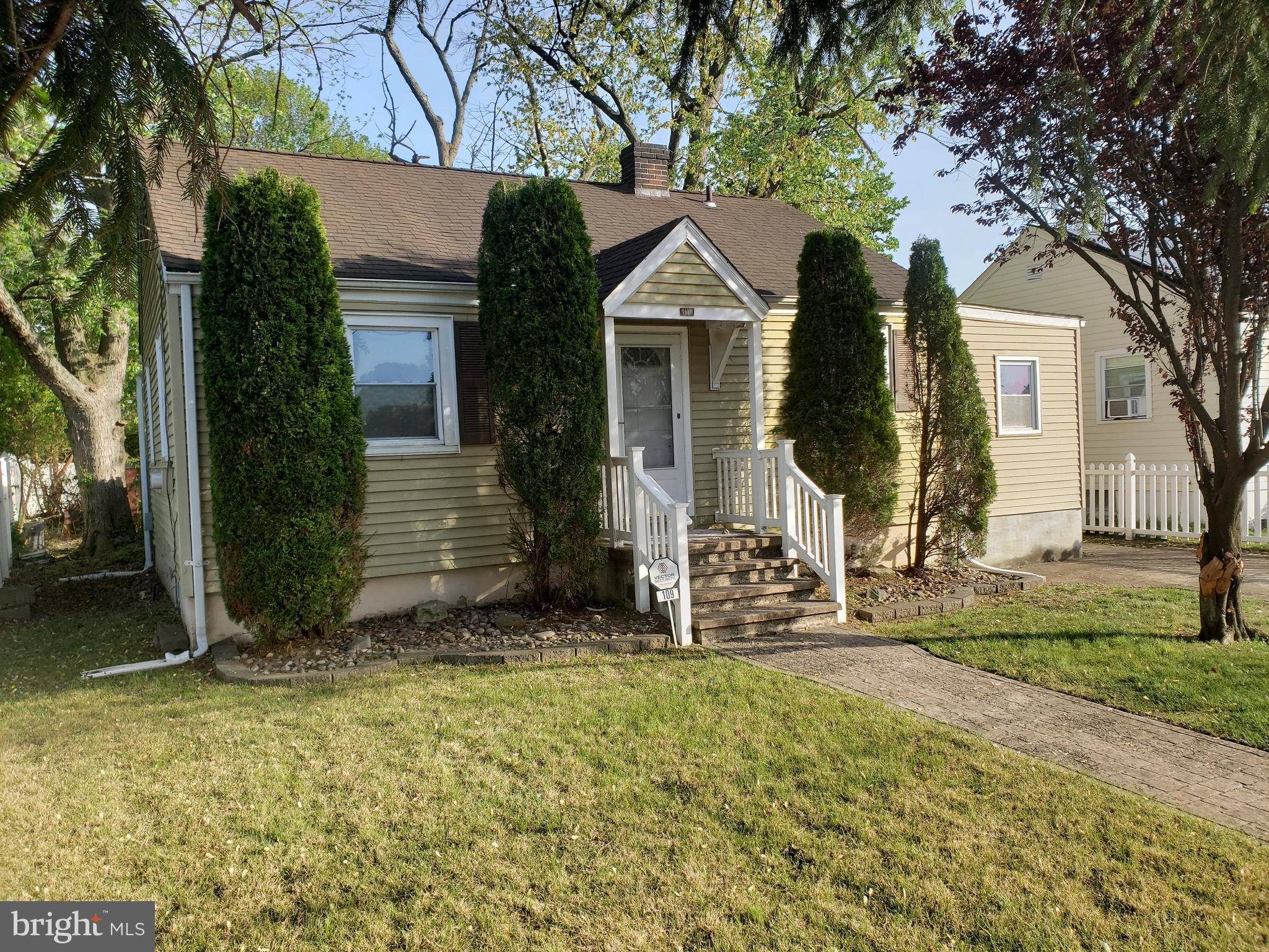 109 PRINCETON AVE, Bellmawr, NJ 08031