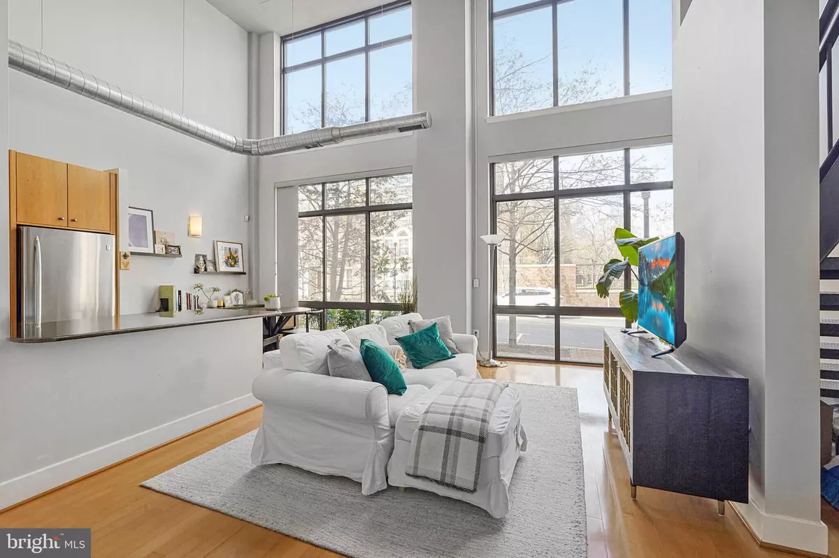 Alexandria, VA 22314,520 JOHN CARLYLE ST #104