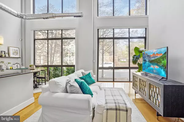 Alexandria, VA 22314,520 JOHN CARLYLE ST #104