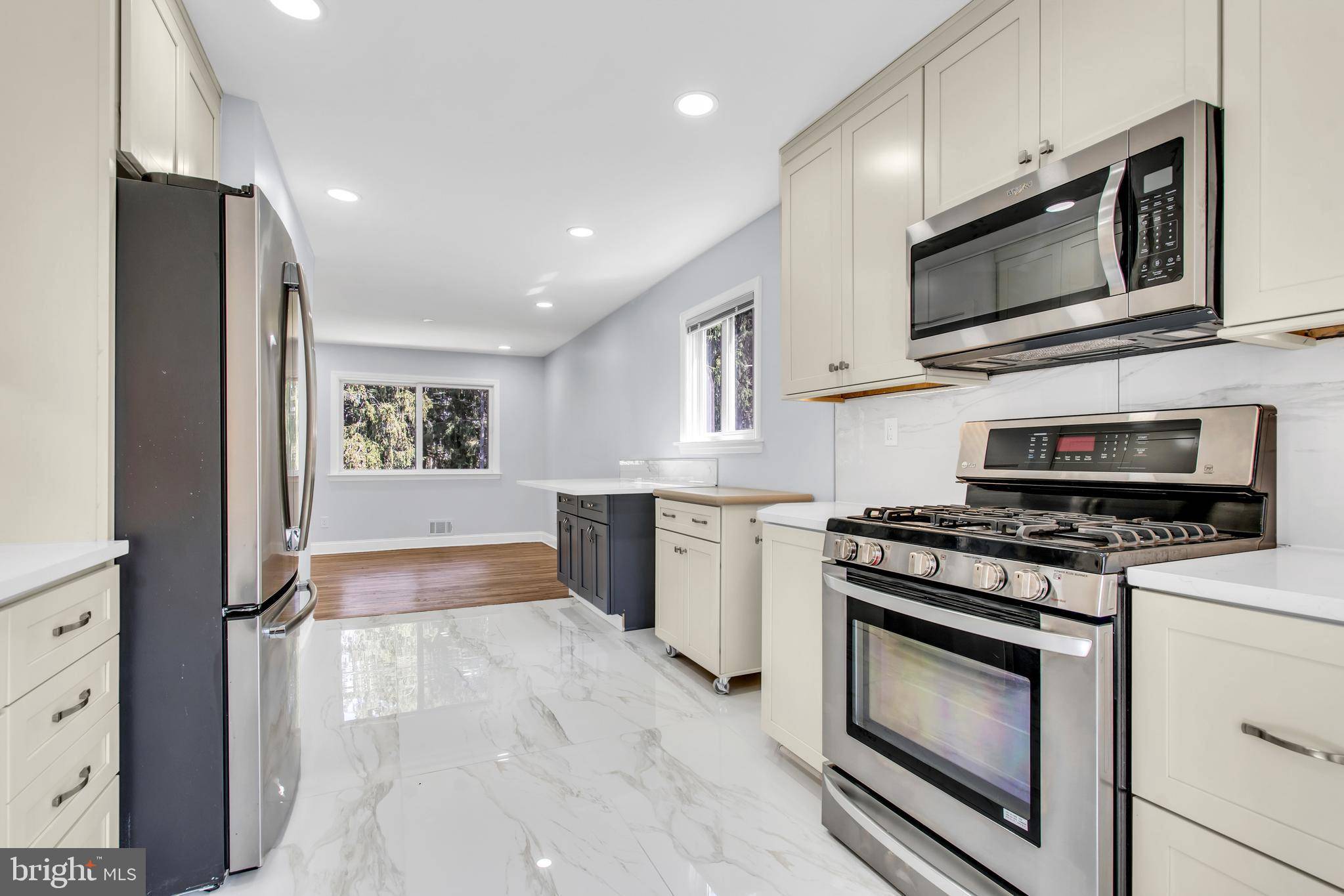 Plainsboro, NJ 08536,45 LINDEN LN