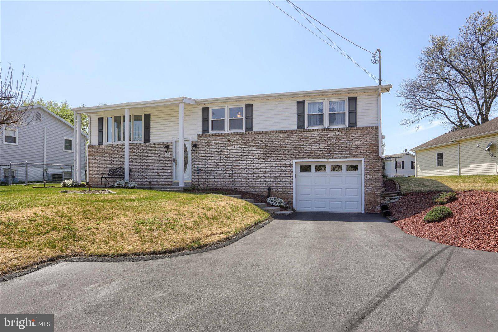 New Oxford, PA 17350,103 KOHLER MILL RD