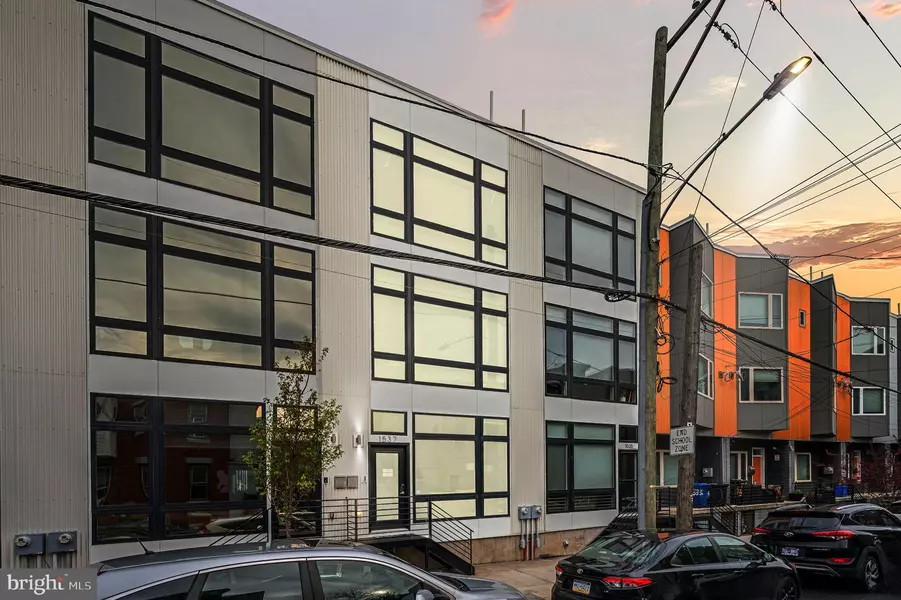1537 N MASCHER ST, Philadelphia, PA 19122
