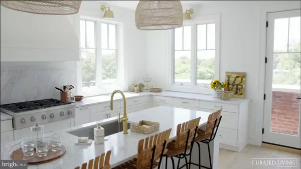 Philadelphia, PA 19118,8100 GERMANTOWN AVE #B