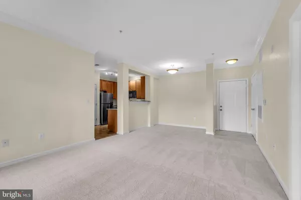 Alexandria, VA 22304,4850 EISENHOWER AVE #201