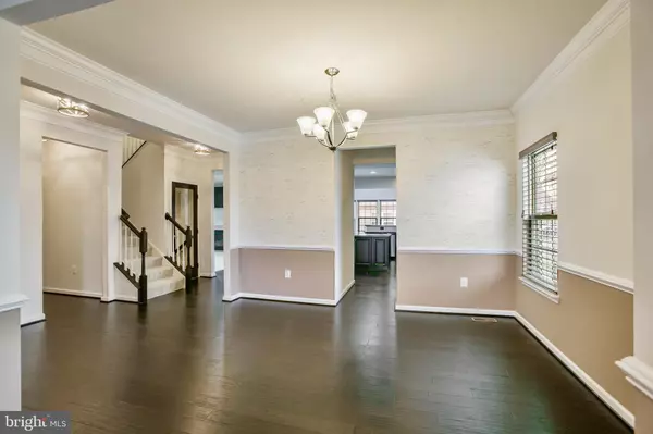 Aldie, VA 20105,41597 HOFFMAN DR